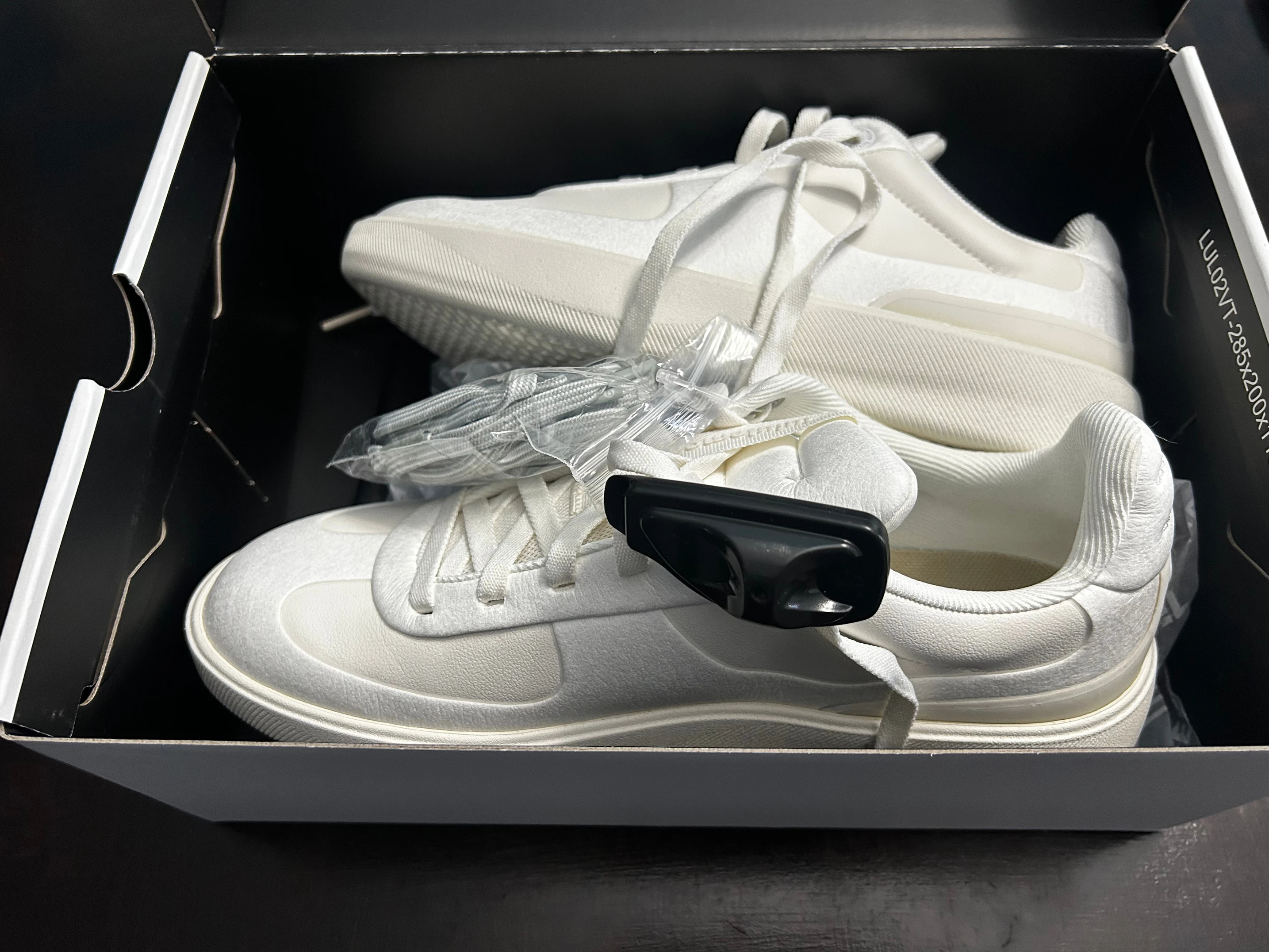 Shoe with security tag